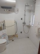 急售成山奥苑4楼87平两室精装带地下室