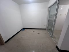 碌对岛，三楼，4楼，115平，简装修，带地下室，45.8万