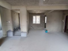 玫瑰园教育小区 电梯洋房7楼带小阁楼 全明户型 支持贷款