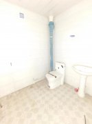 蒲头社区1楼 一梯一户94平 三室一厅简单装修 带地下室