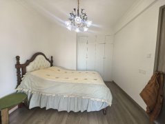 CF中骏世界城电梯洋房8层135平三室精装修