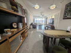 CF中骏世界城电梯洋房8层135平三室精装修