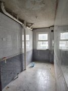 府新旁边 双河名居3楼带车库 全明户型 土建已做 支持贷款