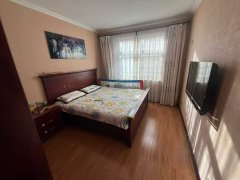 三环南区半框架二楼115平，两室