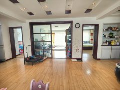 成山奥苑框架1楼128平 仅63.8万精装 3阳卧 卫带窗 成山奥苑框架1楼128平 仅63.8万精装 3阳卧 卫带窗