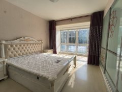 成山奥苑一楼91平三室精装带地下室49.8万诚心出售