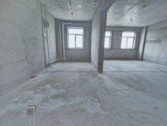 CF成山锦苑市府旁边框架一楼110平毛坯房