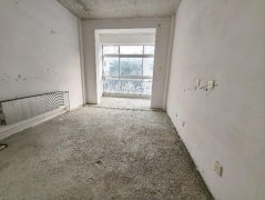 CF三环嘉苑一楼81.8平送车库18平毛坯房38.8万