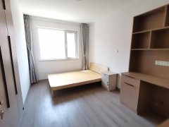 华悦新城北区4楼三室两厅家具家电全新拎包入住随时看房