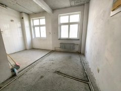 :三环嘉苑 框架1楼81.8平 带南向 车库 捡漏39万 s :三环嘉苑 框架1楼81.8平 带南向 车库 捡漏39万 s