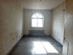 姜家小区5楼92平不是顶14.8万