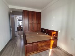 成山海景阁8楼海景房161平142.8万。