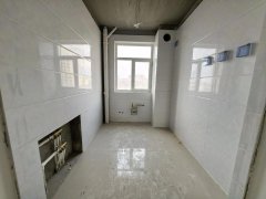 前排无遮挡 高阳小区 电梯 81平 半装修！改名办证 s