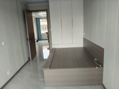 高阳小区平地4楼顶楼62平27.8万