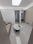 荣成市区商云小区二楼69.8平三室精装未住带地下室诚心出售