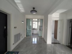 书香世家四楼95平两室现代精装未住带地下室诚心出售