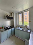 哥尔电子附近 华悦新城北区1楼三室一厅 家具家电齐全拎包入住