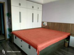 中梁御景苑28楼80平64.8万