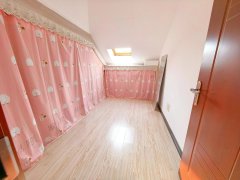 捡漏35万！华悦新城5加阁161平 5室2卫 客厅大窗 精装