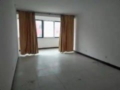 龙江教授村 一层有院 85平 精装捡16.5万 南厅 证全