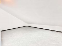 婚房精装未住 书香世家平地起5楼带阁楼 上下147平四室两卫