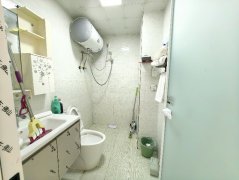 万隆国际南向公寓25楼一室一厅精装全款