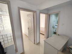 振华万隆国际7楼南向公寓一室一厅精装全款