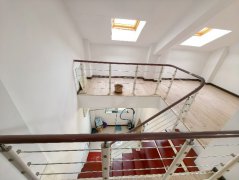 华悦新城北区顶楼带阁楼精装4室送露台有地下室