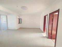 三环西区，1楼，110平，三室两厅，带地下室43.8万