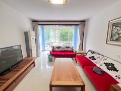 成山奥苑，一楼，89平，带地下室，精装，南客厅，卫生间有窗