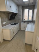 金悦华府7楼90+90平复式四室两卫精装未住62.8万诚心出