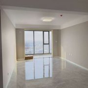 悦湖湾精装电梯16楼东边户（顶二）108平三室