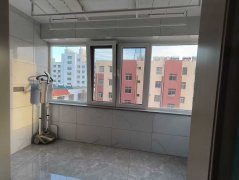 三环南区4楼110平三室