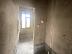 送车位 地下室！紫御河畔 电梯139平 3室2卫 南向大客厅