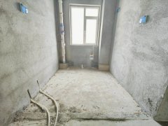 义乌东 润德名园 电梯 8楼87平 2卧 卫带窗 证全 s