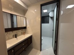 新庄南区1楼 全明户型 拎包入住 全屋高档精装 证件齐全