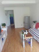 出租自在香滨6楼一居1100元