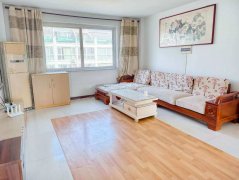 成山奥苑5楼带阁楼边户上下170平带地下室五室两卫 支持贷款 成山奥苑5楼带阁楼边户上下170平带地下室五室两卫 支持贷款