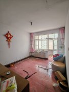 高阳小区步梯四楼（共六层）46平一室一厅