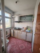 高阳小区步梯四楼（共六层）46平一室一厅