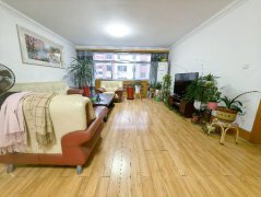 CF广宇小区二楼147平带地下室43平（当车库用）简装修69