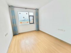 北大街岗西小区南排一楼带大平台125平三室两厅支持贷款采光好