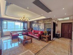 荣安小区17楼125平三室两卫豪装带地下室送露台60万捡漏