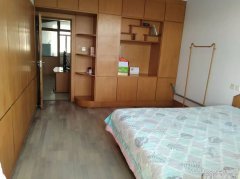 橡胶厂北 城西山庄4楼 三室一厅 家具家电齐全里拎包入住