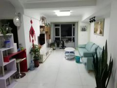 广宇小区5楼阁楼 精装修 3室2厅2卫带车库 证件齐全