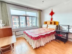 黎明中区好位置5楼 三室一厅配套齐全 干净整洁 生活便利