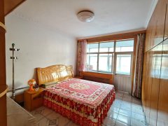 荷塘南区1楼边户 2居室带地下室 拎包入住 支持贷款