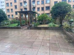 金帝桂都，一楼带院子，150平，带车位，带地下室，精装